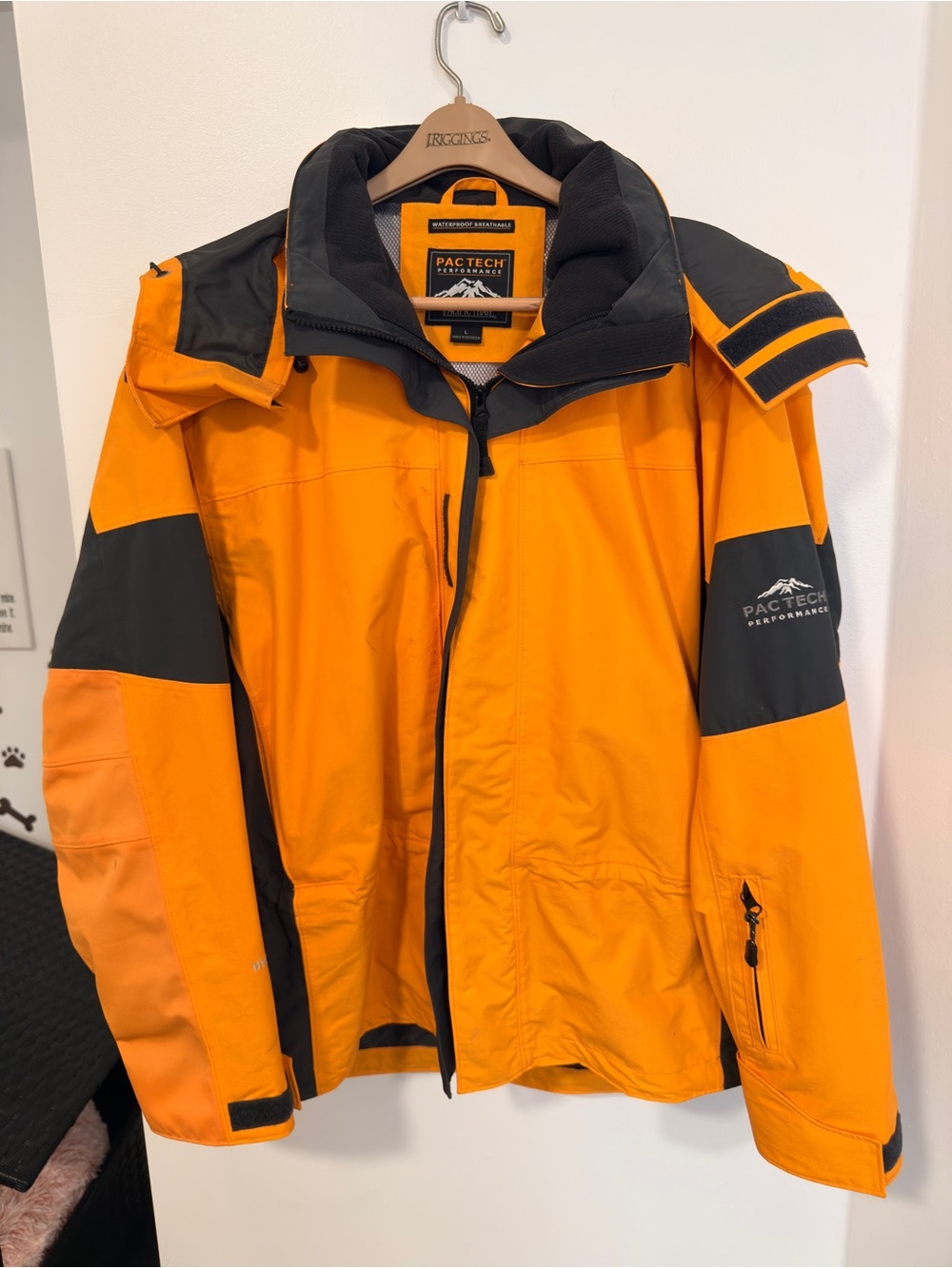 PacTech Pacific Trail Ski Jacket & Gray Ski Pants Matching Snow Set Pristine Con